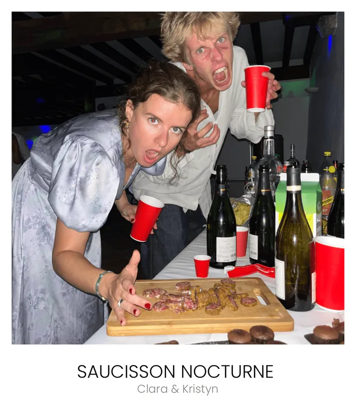 Polaroid légendé « Saucisson nocturne »