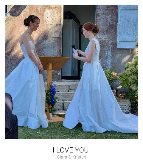 Polaroid du mariage de Clara et Kristyn, légendé par un invité « I love you »